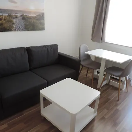 Apartamento Your Second Home-5 *